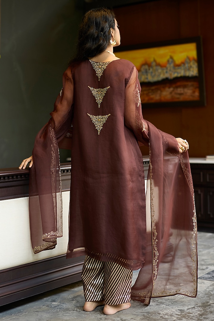 Brown Organza Silk Hand Embroidered Kurta Set by Sarang Kaur at Pernia's Pop Up Shop