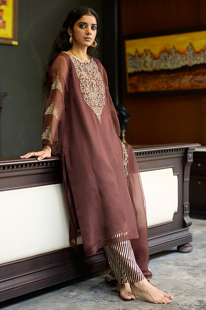 Brown Organza Silk Hand Embroidered Kurta Set by Sarang Kaur at Pernia's Pop Up Shop