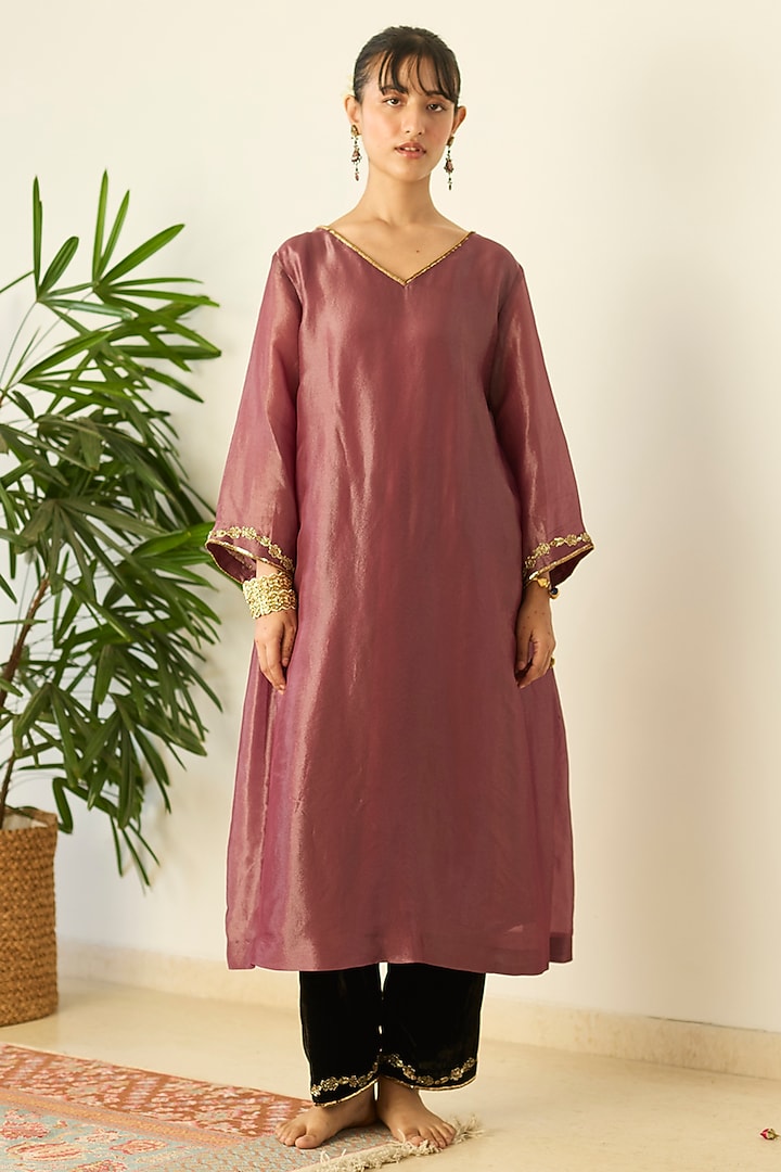 Purple Tissue Silk Hand Embroidered Kurta Set by Sarang Kaur at Pernia's Pop Up Shop