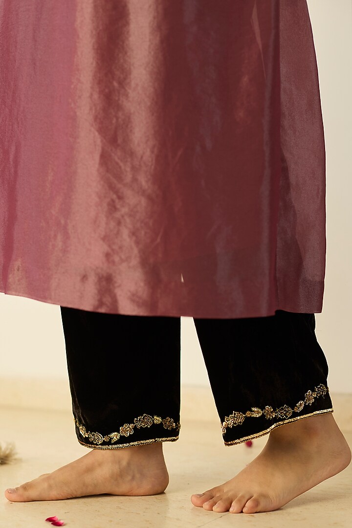 Purple Tissue Silk Hand Embroidered Kurta Set by Sarang Kaur at Pernia's Pop Up Shop