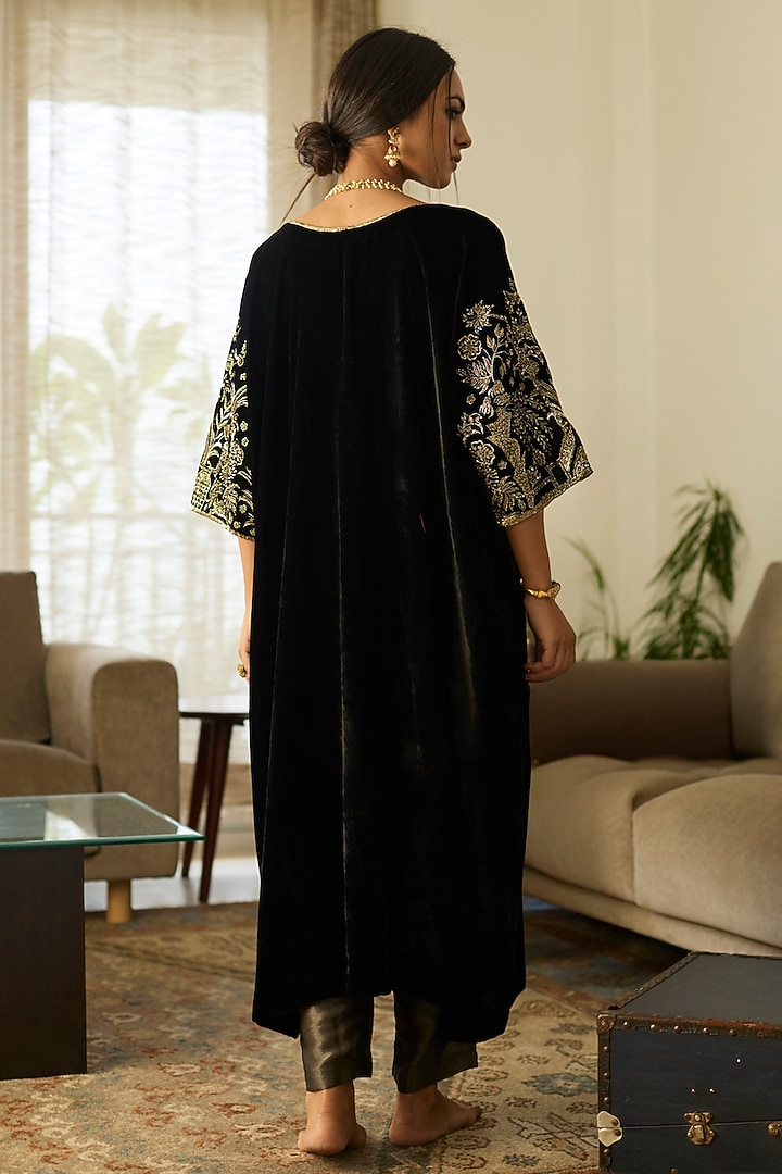 Black Velvet Hand Embroidered Kaftan Set by Sarang Kaur at Pernia's Pop Up Shop