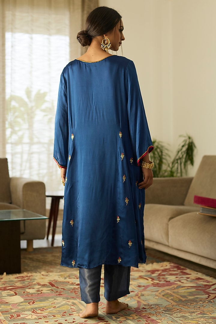 Blue Satin Silk Hand Embroidered Kurta Set by Sarang Kaur at Pernia's Pop Up Shop