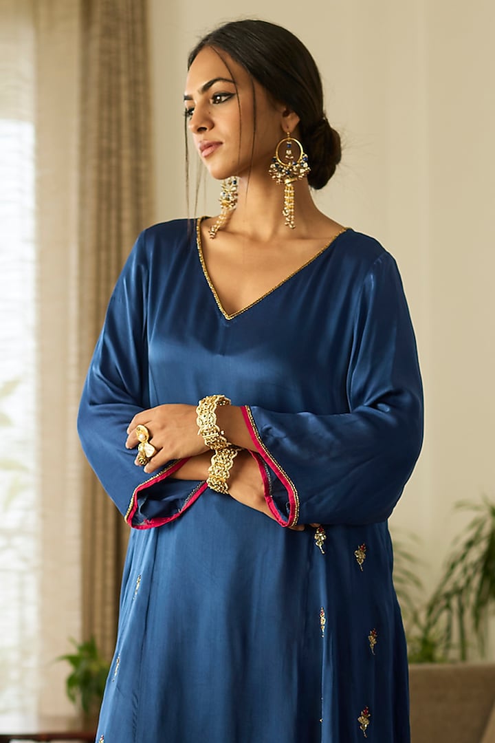 Blue Satin Silk Hand Embroidered Kurta Set by Sarang Kaur at Pernia's Pop Up Shop