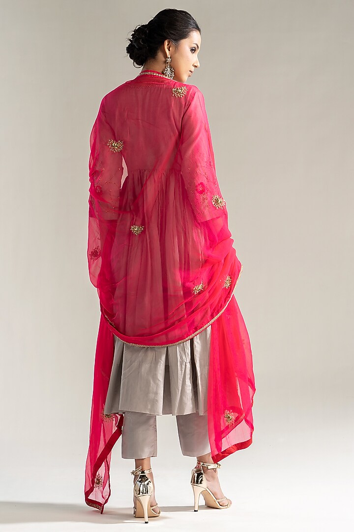 Beige Grey Mul Silk Embroidered Kurta Set by Sareeka H & Mukkta Dograa at Pernia's Pop Up Shop