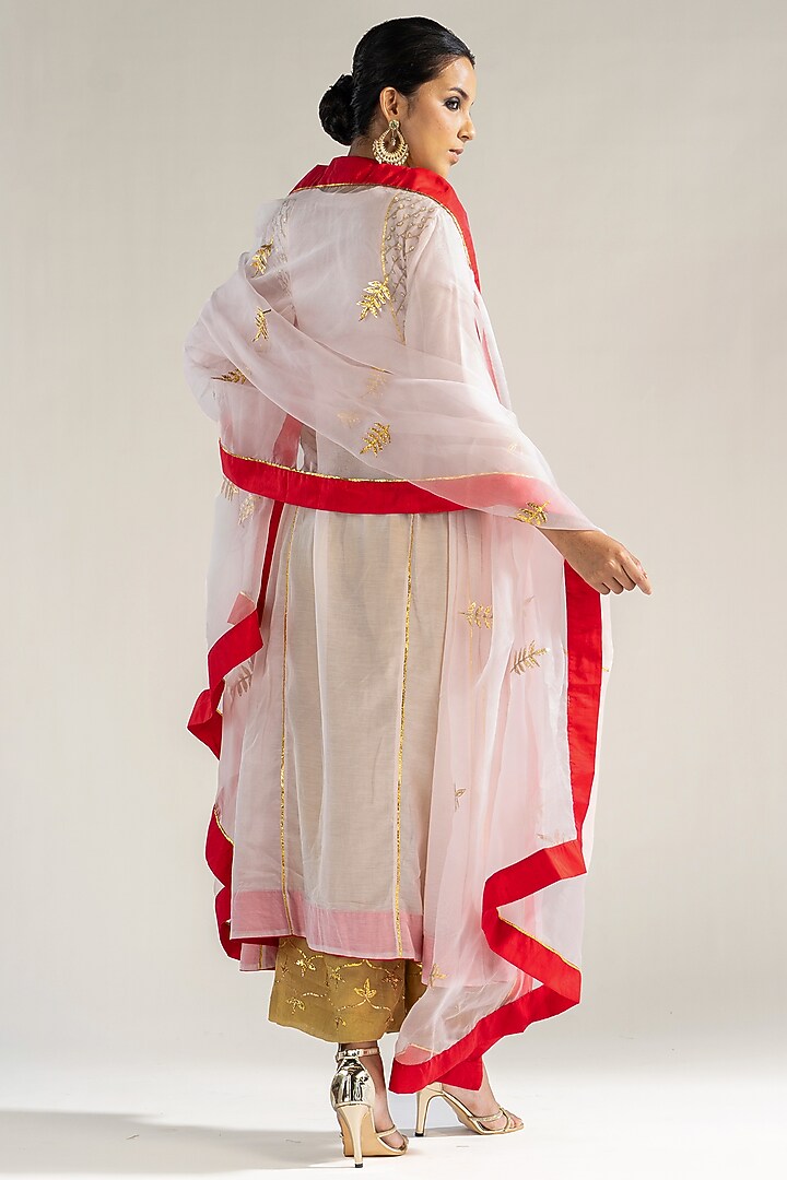 Pale Pink Mul Silk Embroidered Kalidar Kurta Set by Sareeka H & Mukkta Dograa at Pernia's Pop Up Shop