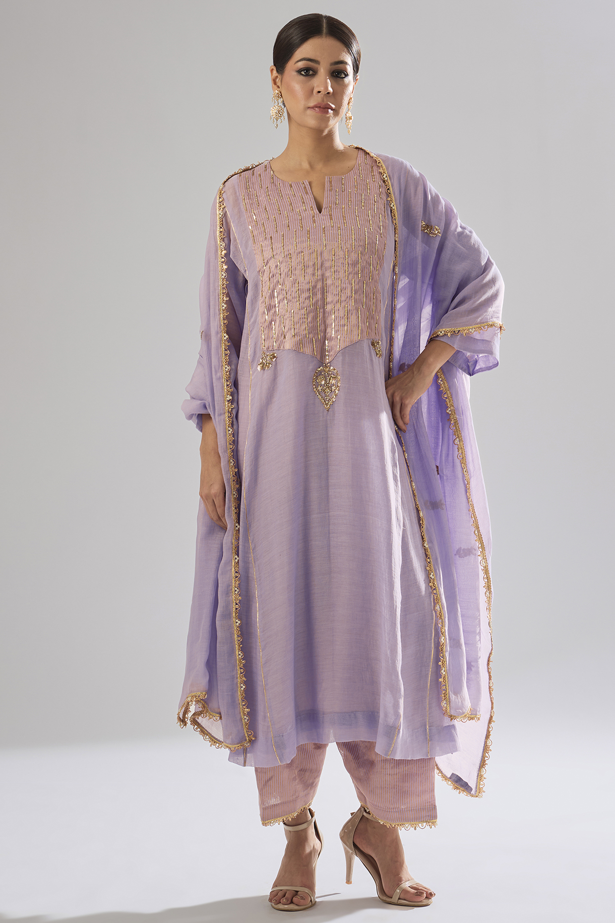 Mauve Chanderi Hand Embroidered Kurta Set by Sareeka H & Mukkta Dograa at Pernia's Pop Up Shop