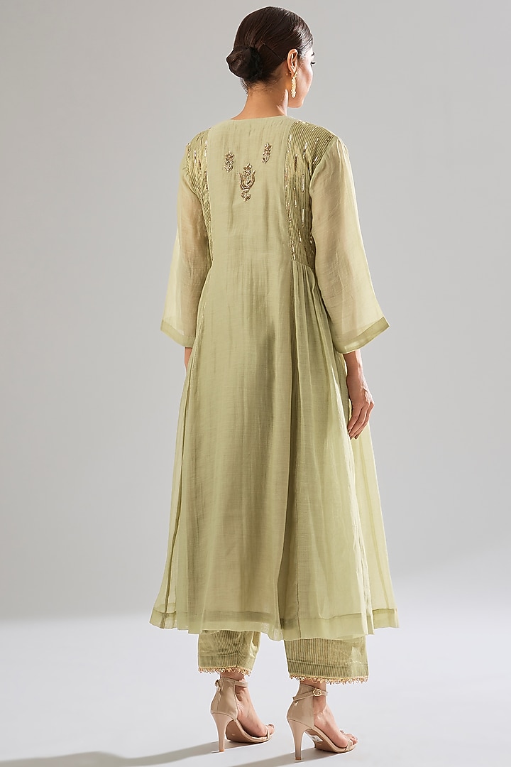 Sage Green Chanderi Hand Embroidered Kurta Set by Sareeka H & Mukkta Dograa at Pernia's Pop Up Shop