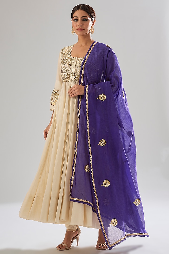 Off-White Cotton Sequin & Pearl Embroidered Wedding Anarkali Set by Sareeka H & Mukkta Dograa at Pernia's Pop Up Shop