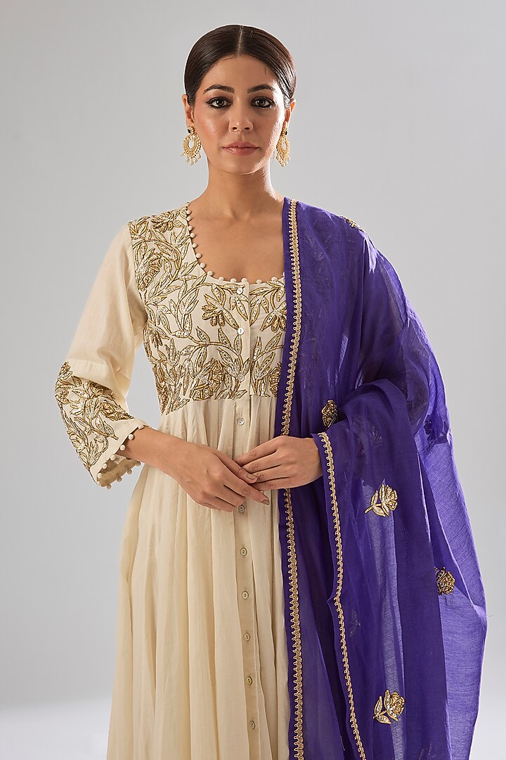 Off-White Cotton Sequin & Pearl Embroidered Wedding Anarkali Set by Sareeka H & Mukkta Dograa at Pernia's Pop Up Shop