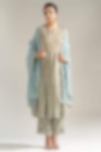 Powder Blue Chanderi Tissue Gota & Pearl Embroidered Kurta Set by Sareeka H & Mukkta Dograa at Pernia's Pop Up Shop