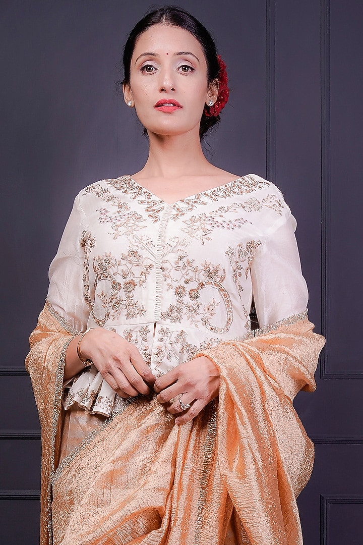 Gold Chanderi & Silk Wedding Saree Set by Srota By Srishti Aggarwal at Pernia's Pop Up Shop