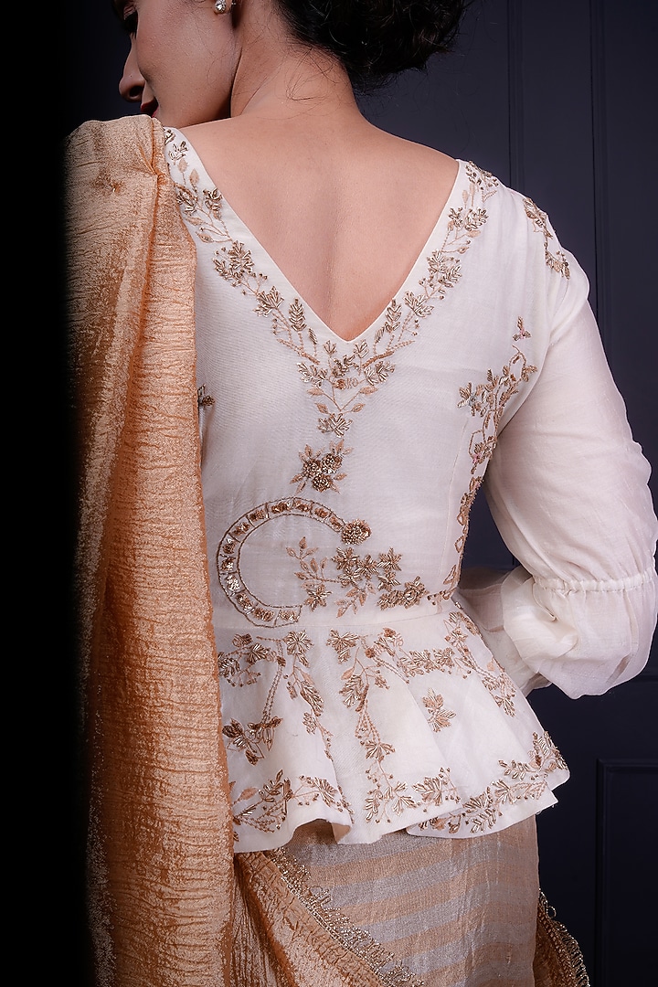 Gold Chanderi & Silk Wedding Saree Set by Srota By Srishti Aggarwal at Pernia's Pop Up Shop