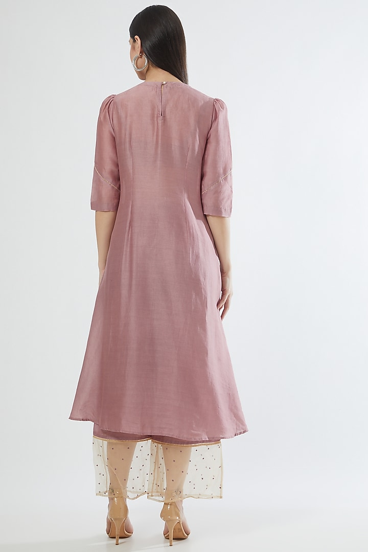 Lilac Pink Embroidered A-line Kurta Set by Srota By Srishti Aggarwal at Pernia's Pop Up Shop