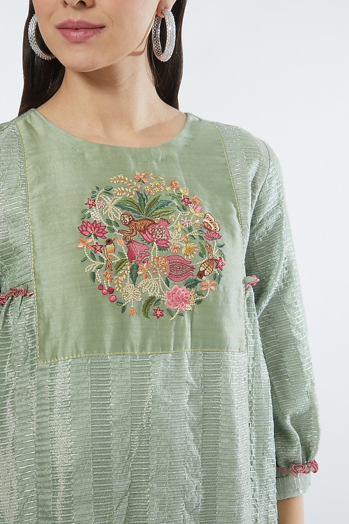 Sea Green Chanderi Embroidered Kurta Set by Srota By Srishti Aggarwal at Pernia's Pop Up Shop