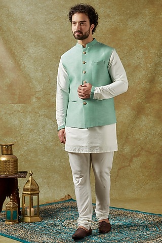 Green Dupion Silk Tikki Embroidered Bundi Jacket Set by Seirra Thakur