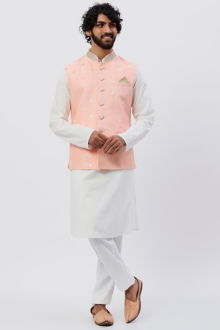 Peach Silk Bundi Jacket With Pocket Square by Seirra Thakur