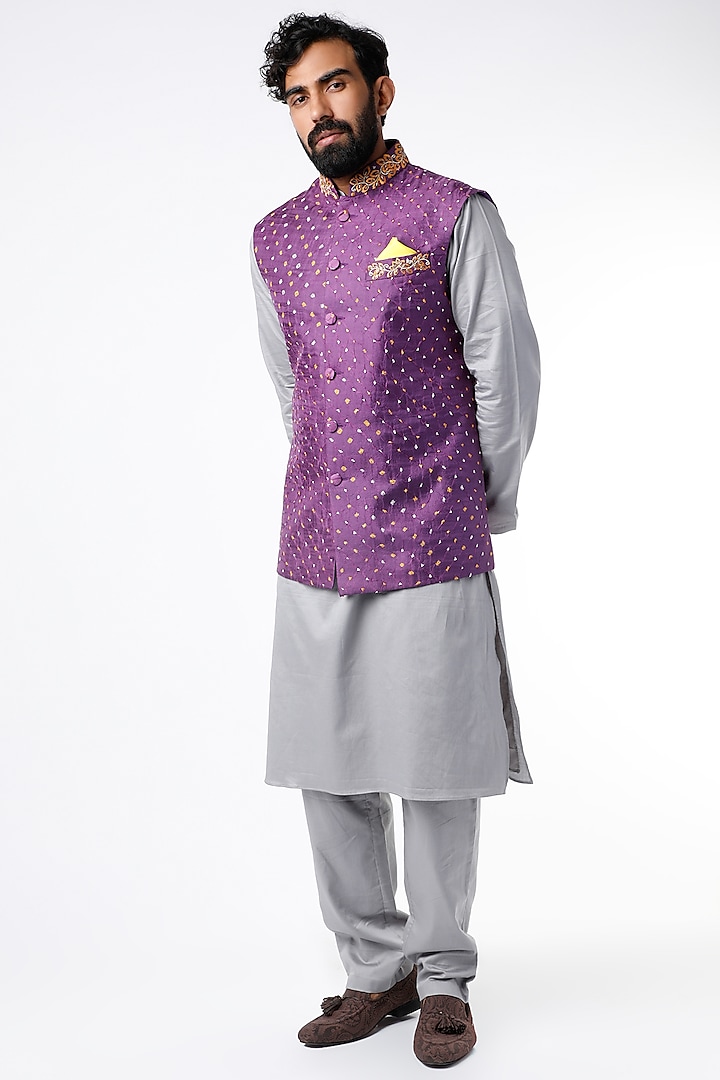 Brinjal Purple Bandhani Printed Bundi Jacket by Seirra Thakur