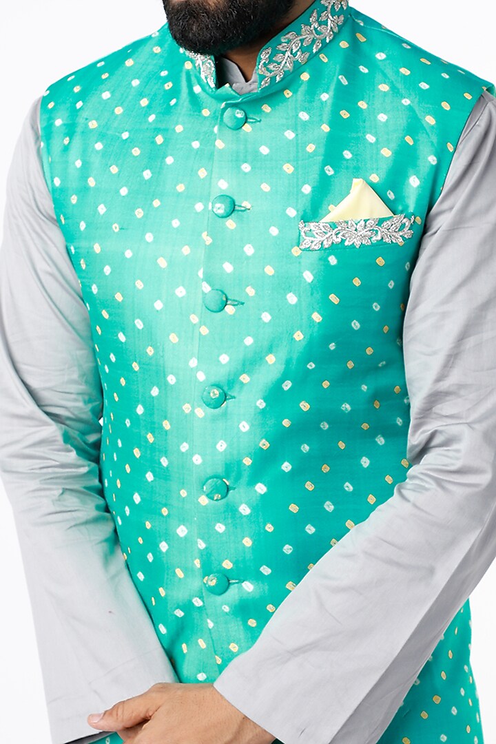 Sea Green Pure Silk Bandhani Printed Bundi Jacket by Seirra Thakur at Pernia's Pop Up Shop