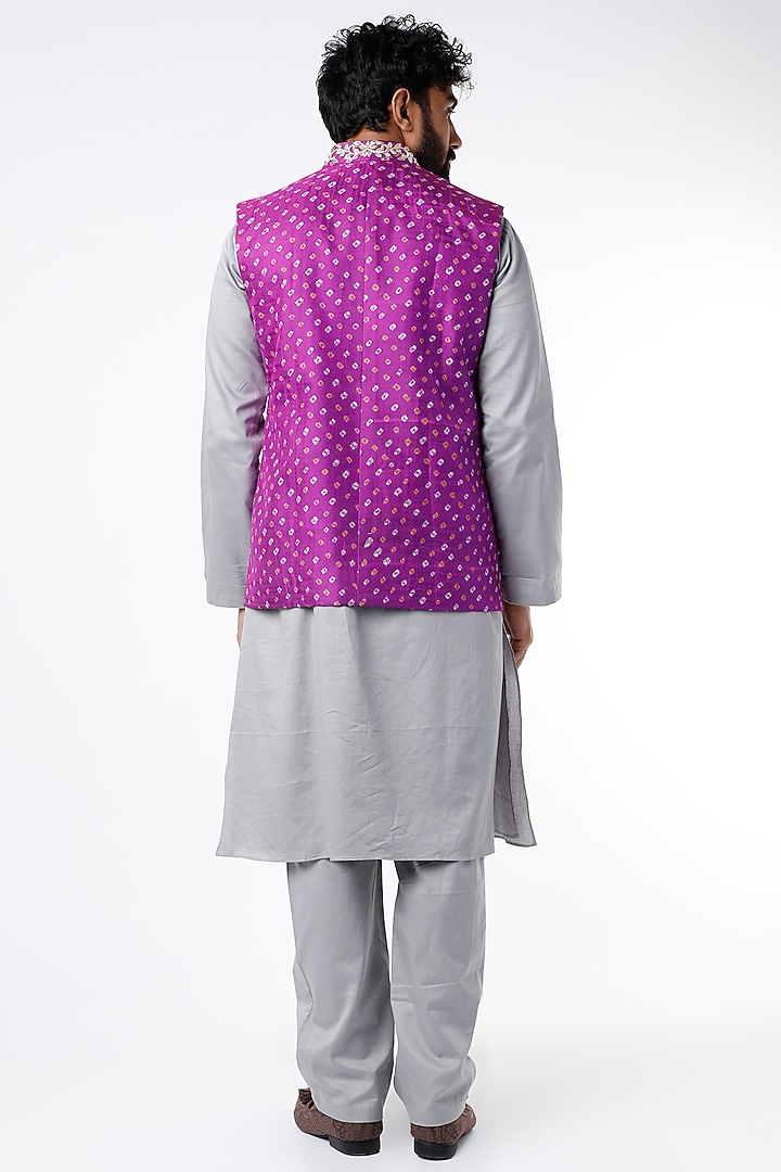 Bright Purple Bandhani Printed Bundi Jacket by Seirra Thakur at Pernia's Pop Up Shop