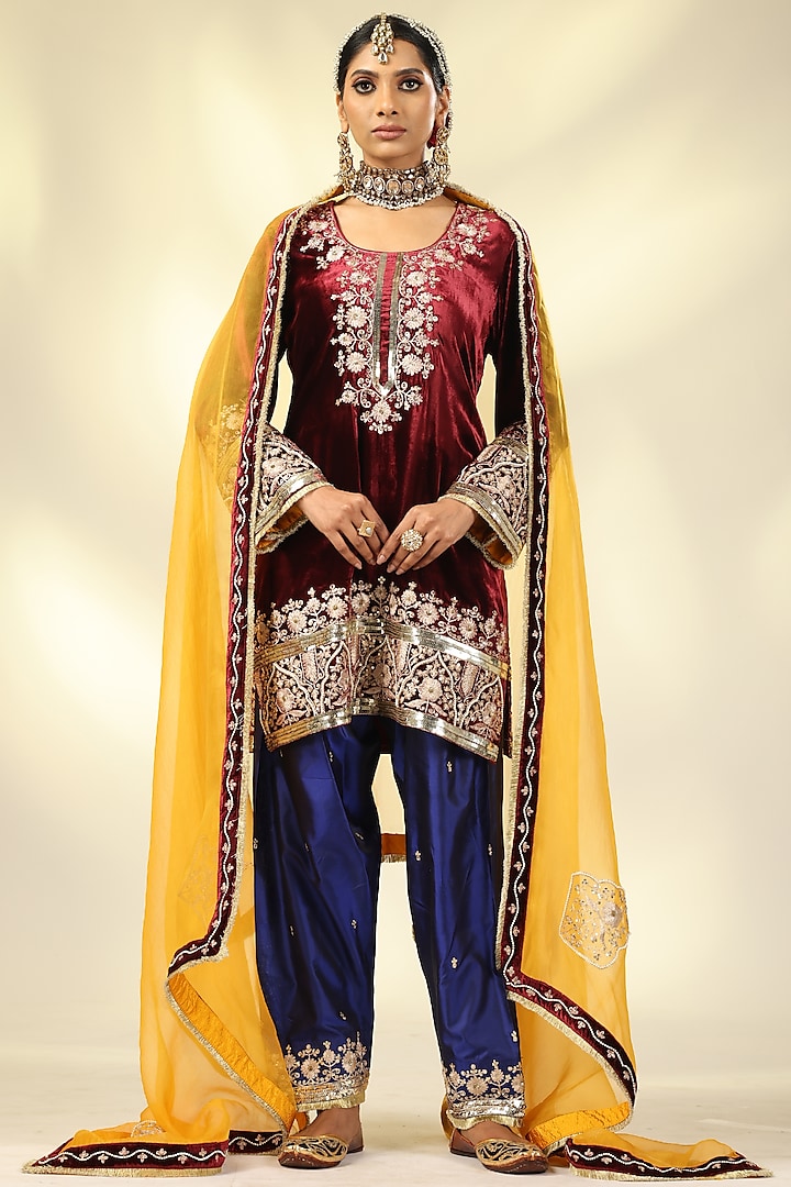 Maroon Pure Silk Velvet Zari & Sequins Embroidered Kurta Set by Shivani Sabharwal