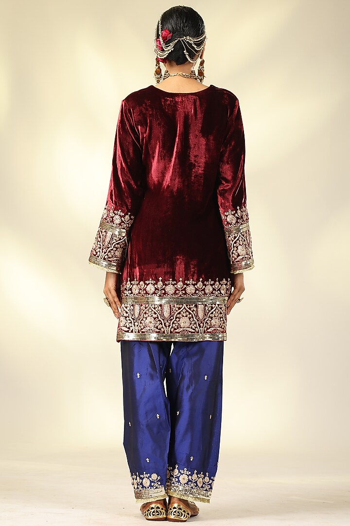 Maroon Pure Silk Velvet Zari & Sequins Embroidered Kurta Set by Shivani Sabharwal at Pernia's Pop Up Shop