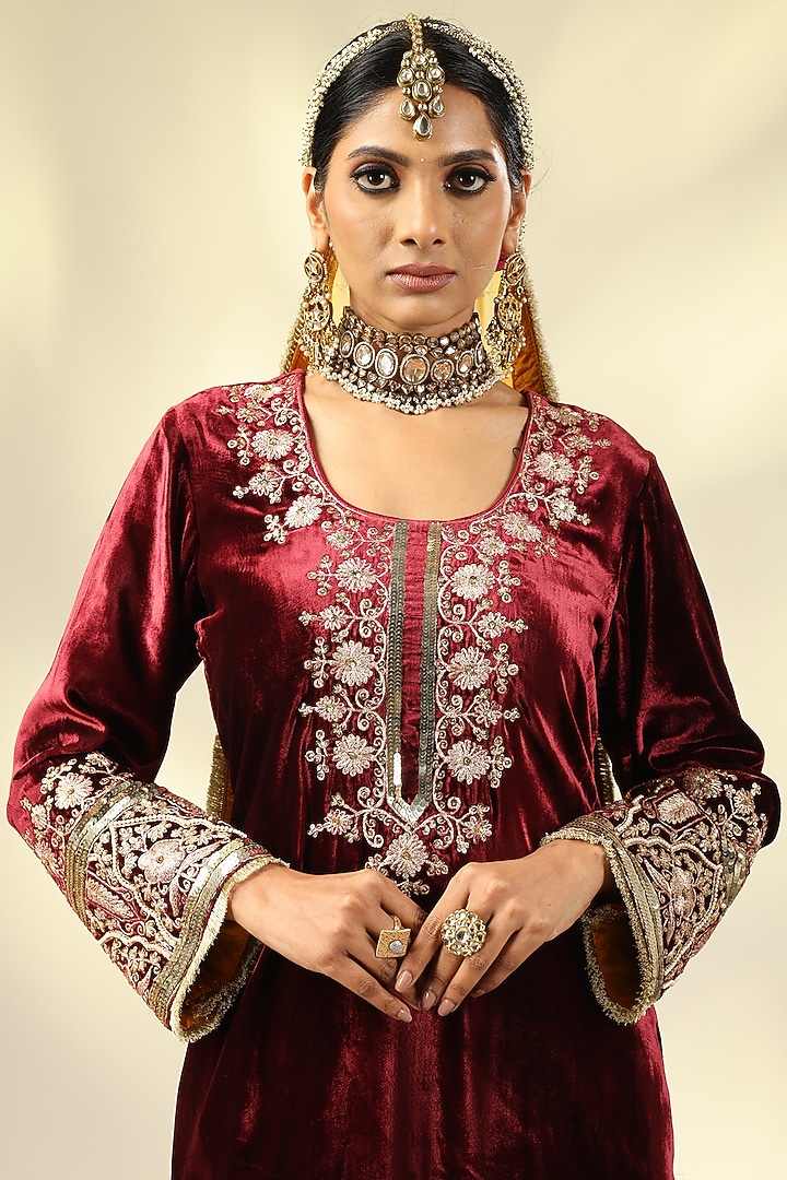 Maroon Pure Silk Velvet Zari & Sequins Embroidered Kurta Set by Shivani Sabharwal at Pernia's Pop Up Shop