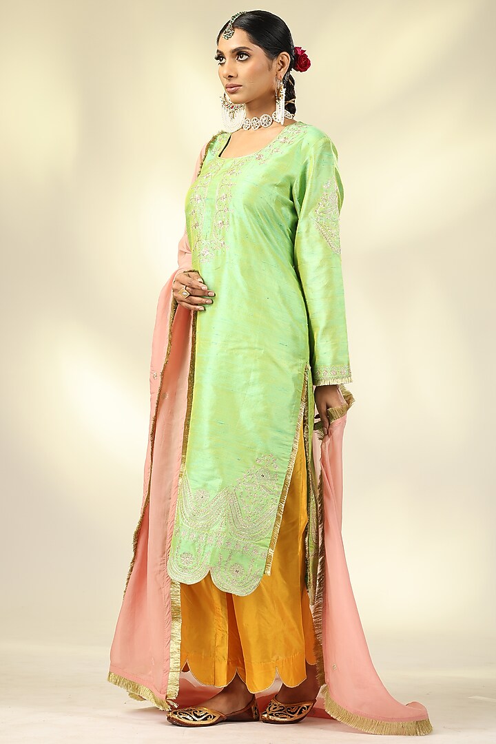 Green Raw Silk Zari & Sequins Embroidered Kurta Set by Shivani Sabharwal at Pernia's Pop Up Shop