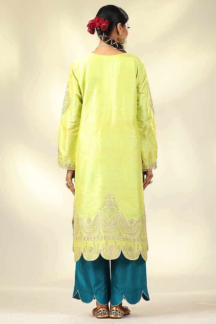 Lime Green Raw Silk Zari & Sequins Embroidered Kurta Set by Shivani Sabharwal at Pernia's Pop Up Shop