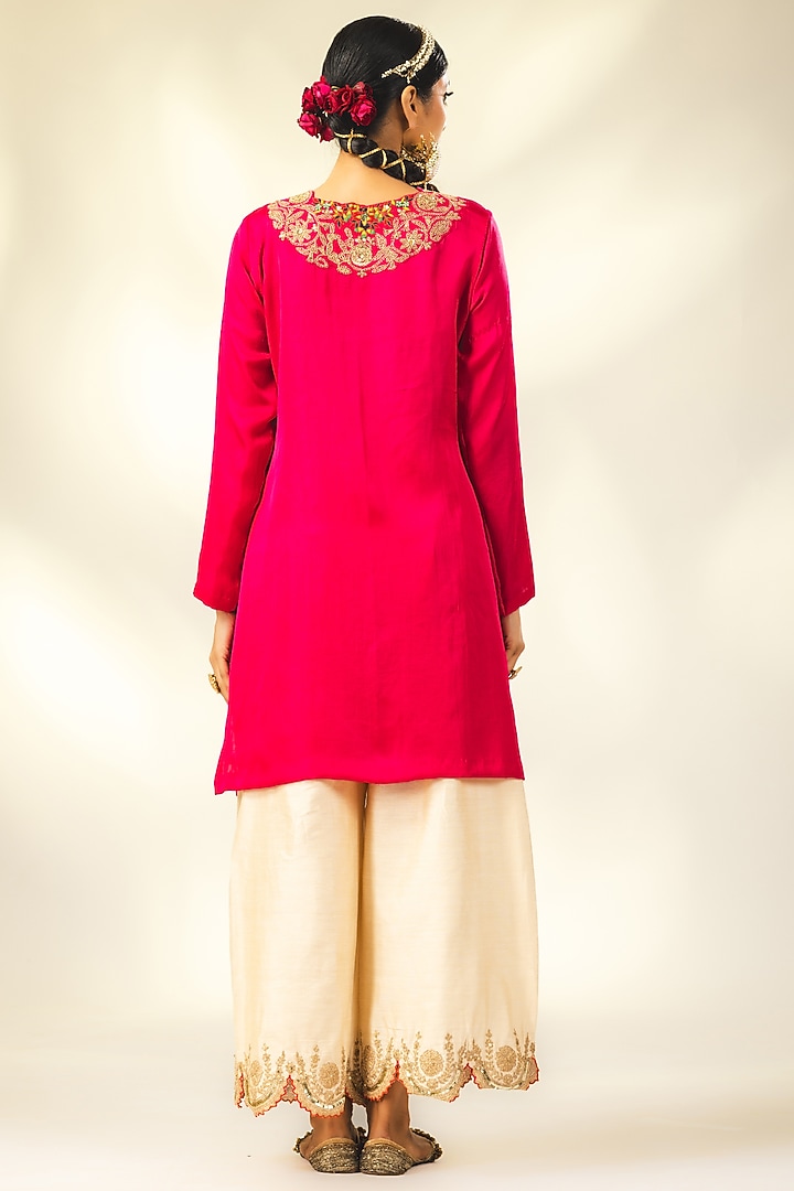 Pink Crepe Silk Dori & Thread Embroidered Short Kurta Set by Shivani Sabharwal at Pernia's Pop Up Shop
