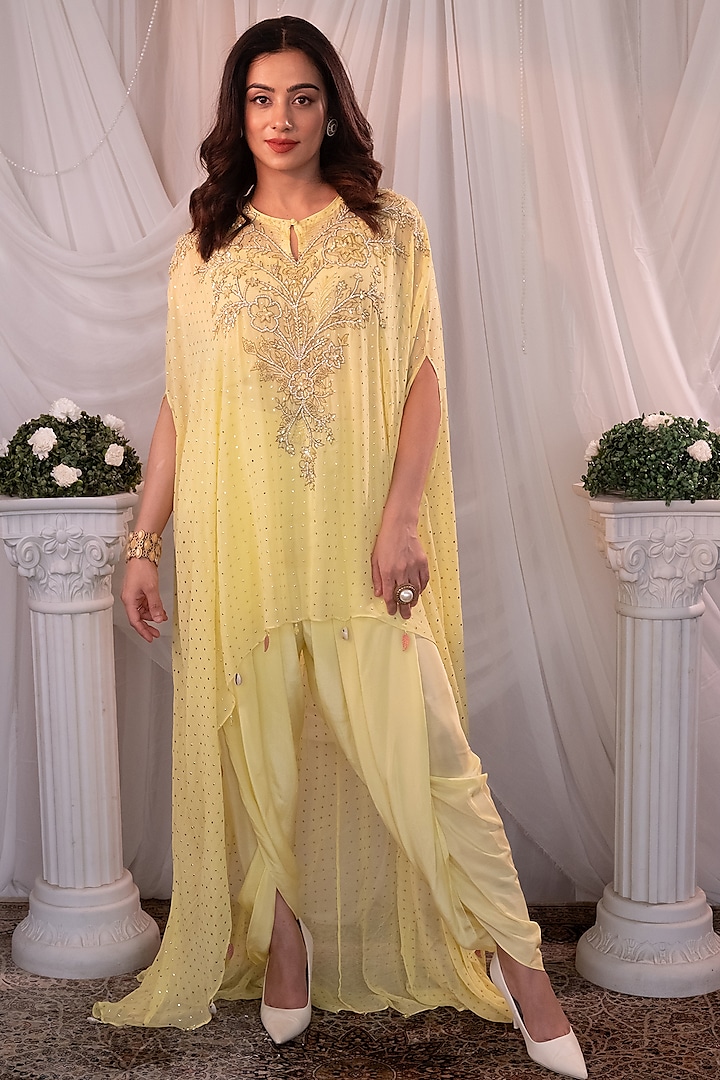 Lemon Yellow Muskaish Georgette Embellished Kaftan Set by Shashank Arya at Pernia's Pop Up Shop
