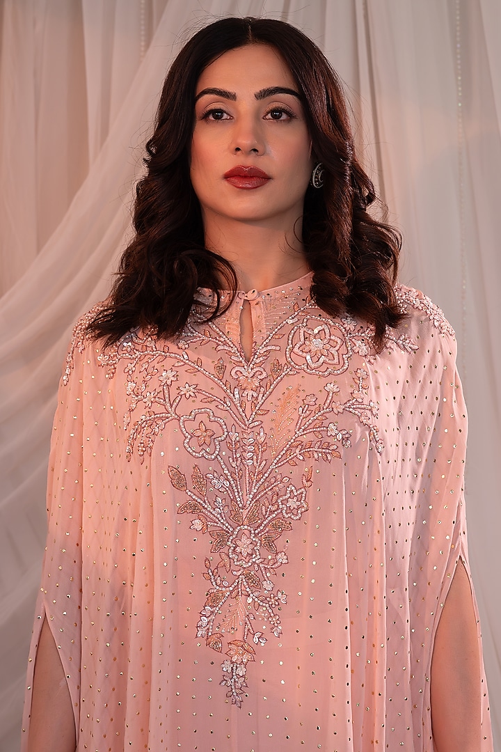 Pink Muskaish Georgette Embellished Kaftan Set by Shashank Arya at Pernia's Pop Up Shop