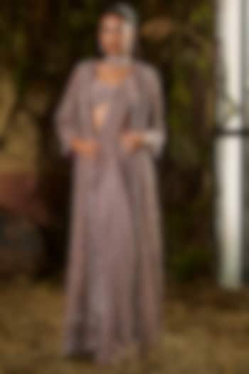 Metallic Grey Pleated Knit Draped Jacket Reception Saree Set by Shashank Arya at Pernia's Pop Up Shop