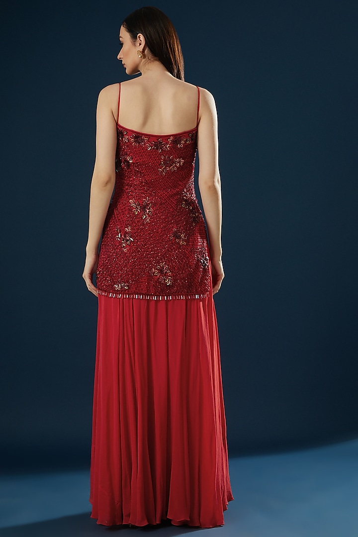 Red Hand Embroidered Kurta Set by Shashank Arya at Pernia's Pop Up Shop