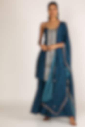 Teal Blue Embellished Kurta Set by 17:17 at Pernia's Pop Up Shop