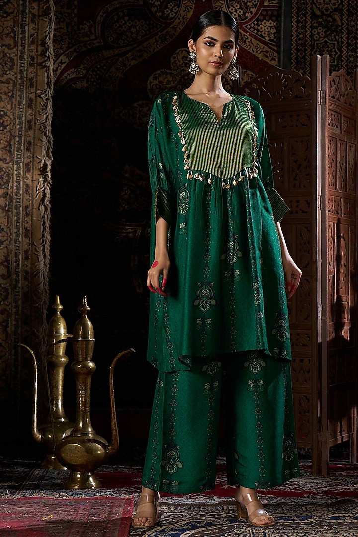 Green Raw Silk Motif Printed Kurta Set by 17:17 at Pernia's Pop Up Shop