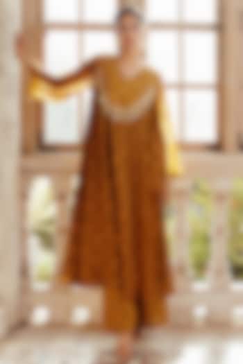 Green Chanderi Printed & Embroidered Kurta Set by 17:17 at Pernia's Pop Up Shop