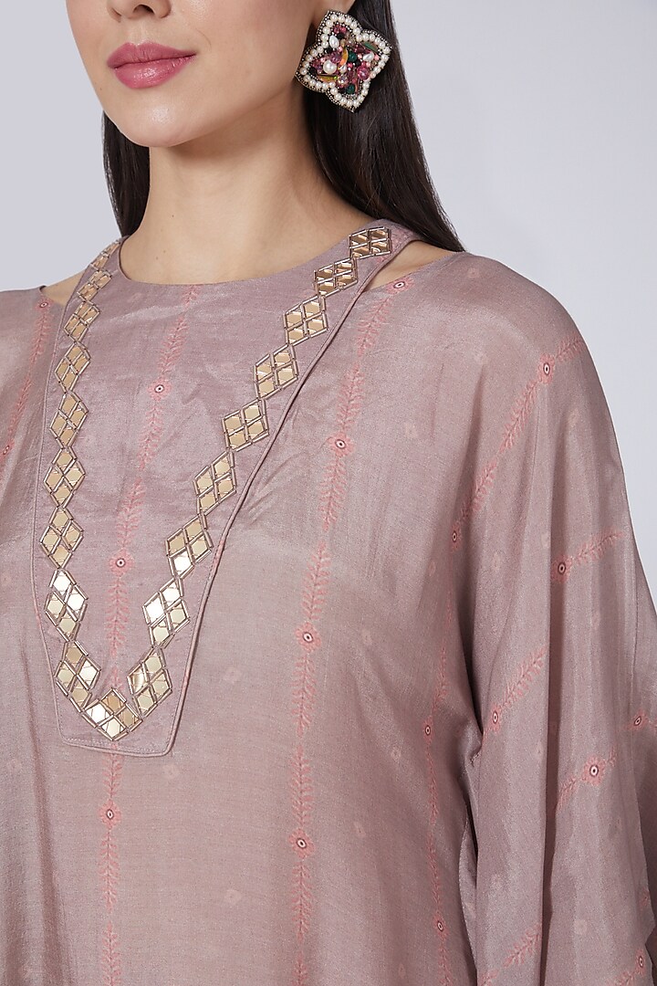 Lilac Digital Printed Kaftan by 17:17 at Pernia's Pop Up Shop