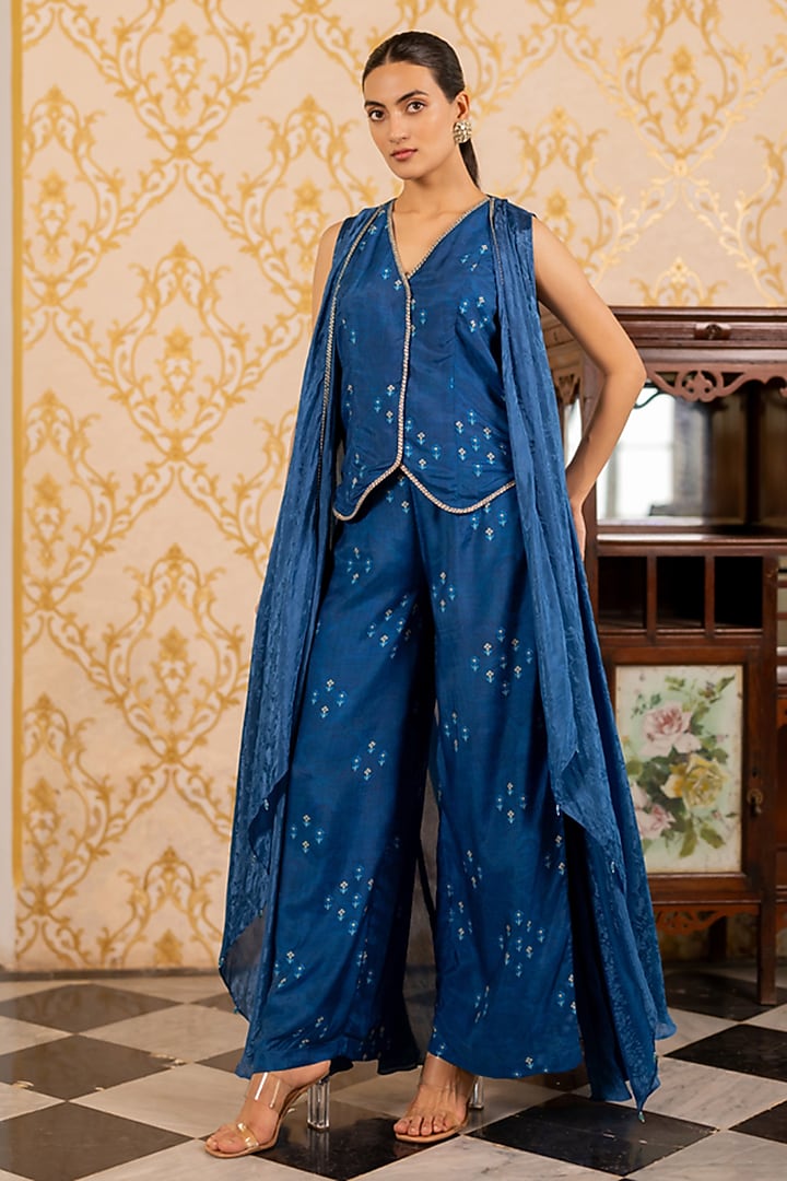 Blue Cotton Silk Geometric Printed Cape Set by 17:17 at Pernia's Pop Up Shop
