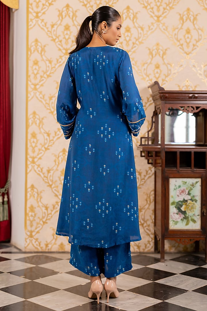 Blue Cotton Silk Geometric Printed Kurta Set by 17:17 at Pernia's Pop Up Shop