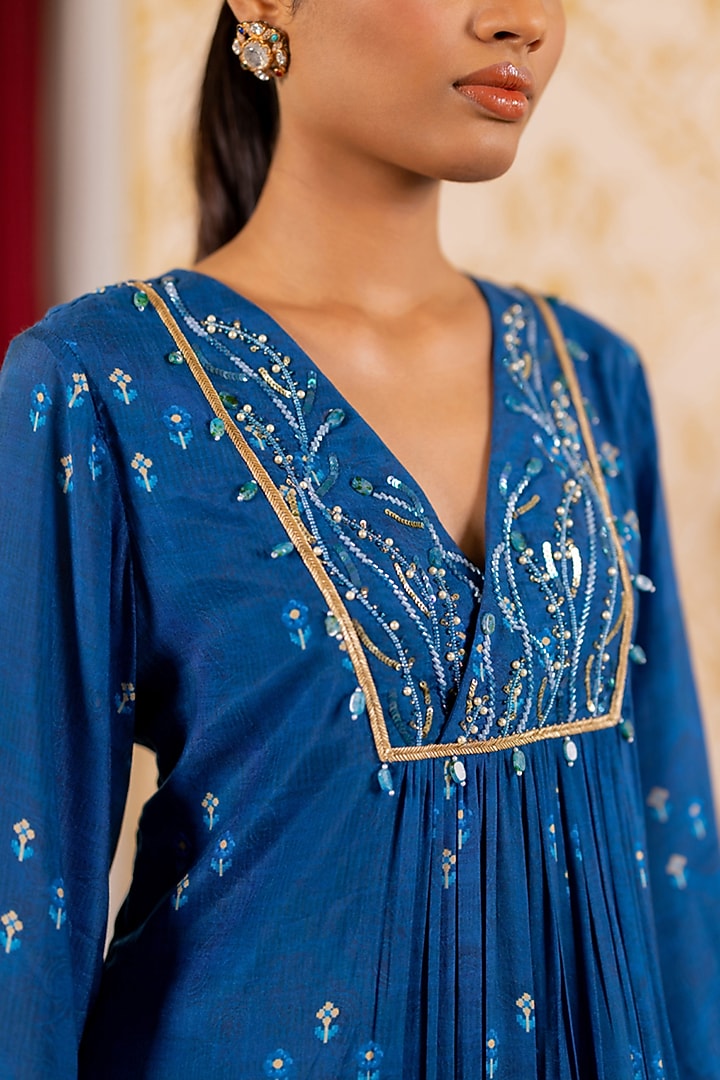 Blue Cotton Silk Geometric Printed Kurta Set by 17:17 at Pernia's Pop Up Shop