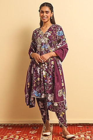 Wine Silk Bemberg Hand Embroidered Kurta Set by Sage Saga