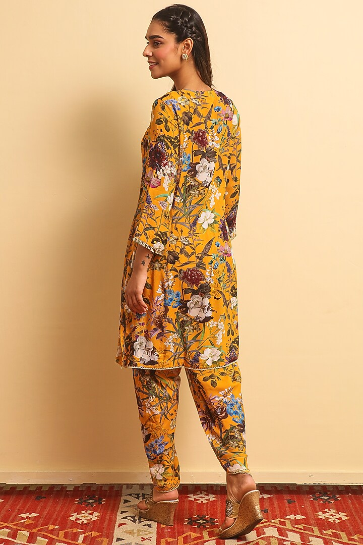 Mustard Silk Bemberg Hand Embroidered Kurta Set by Sage Saga at Pernia's Pop Up Shop