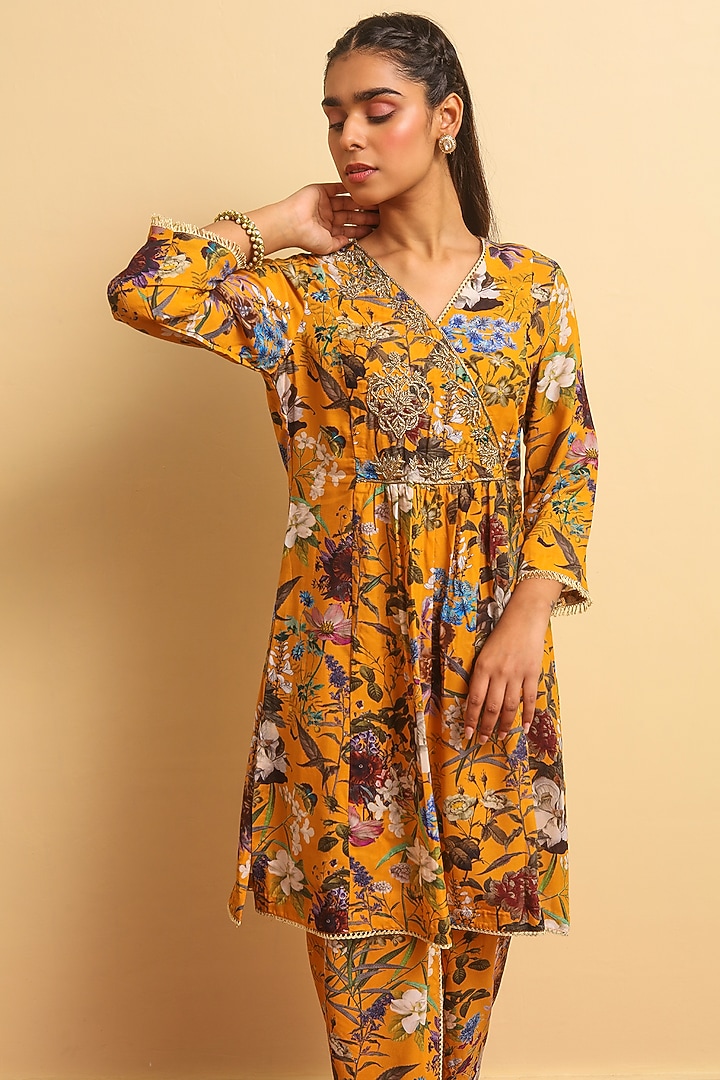 Mustard Silk Bemberg Hand Embroidered Kurta Set by Sage Saga at Pernia's Pop Up Shop