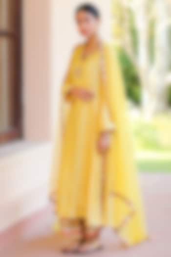 Yellow Chiffon Dupatta by Sage Saga at Pernia's Pop Up Shop