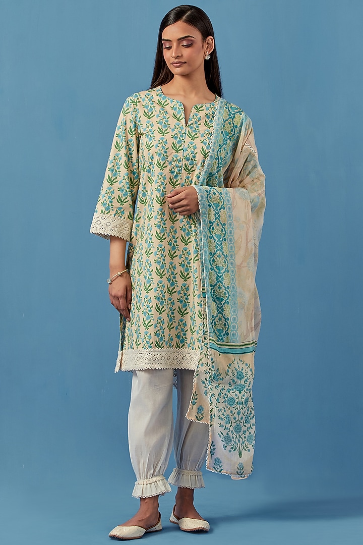 Lemon Lawn Cotton Kurta Set by Sage Saga at Pernia's Pop Up Shop