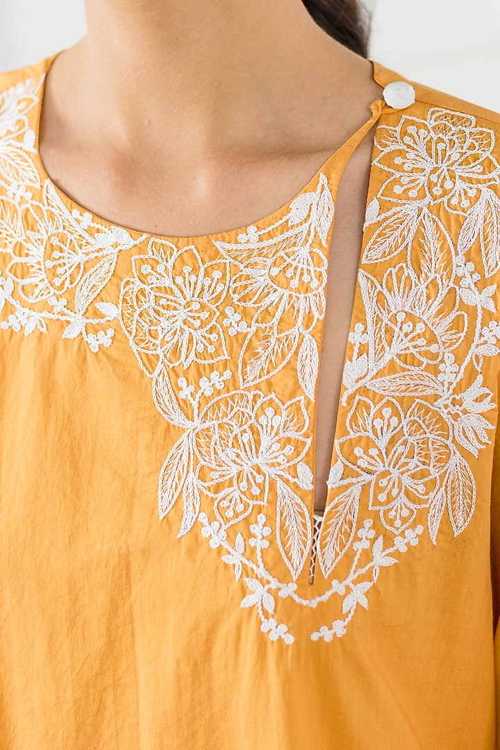 Mustard Embroidered Kurta With Pants by Sage Saga at Pernia's Pop Up Shop