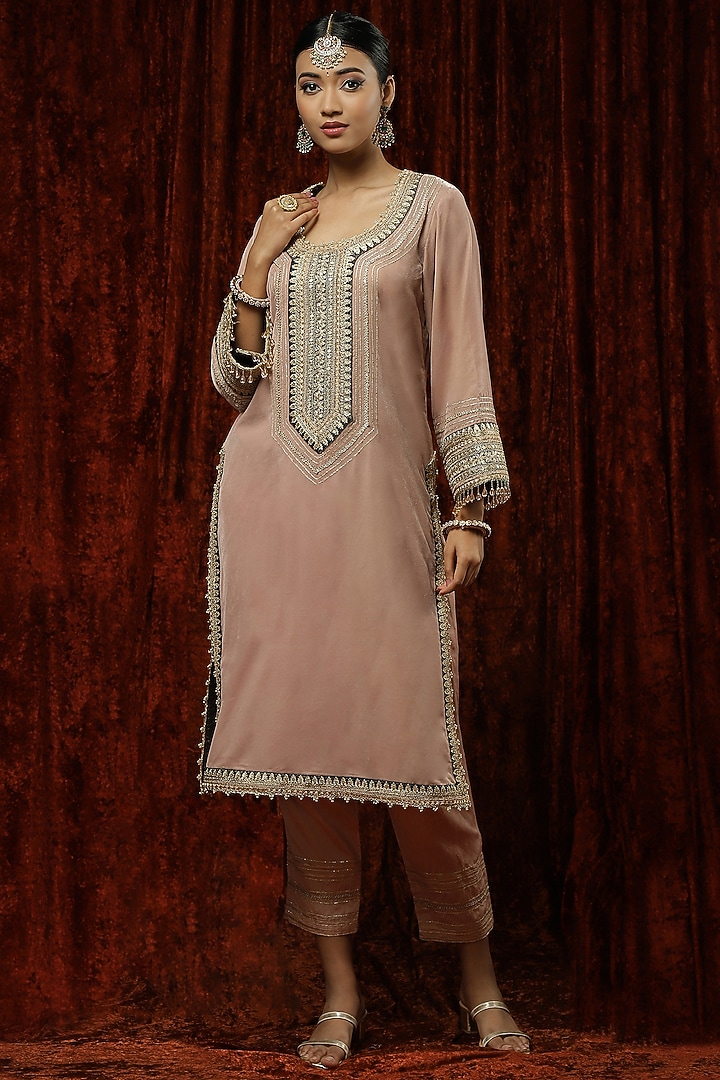 Dusty Pink & Black Velvet Kasab Work Kurta Set by Shikhar Sharma at Pernia's Pop Up Shop
