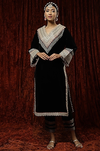 Black & Maroon Velvet Kasab Work Kurta Set by Shikhar Sharma
