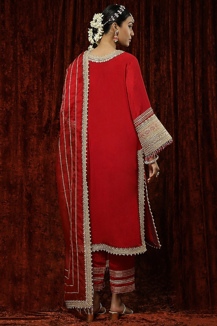 Dark Red Silk Chanderi Embroidered Kurta Set by Shikhar Sharma at Pernia's Pop Up Shop