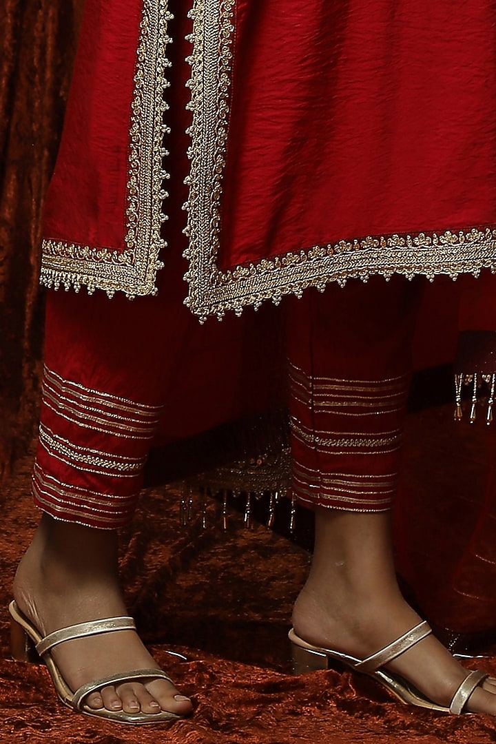 Dark Red Silk Chanderi Embroidered Kurta Set by Shikhar Sharma at Pernia's Pop Up Shop